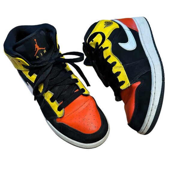Nike Air Jordan Mid Black Amarillo Orange Size 7Y Shoes